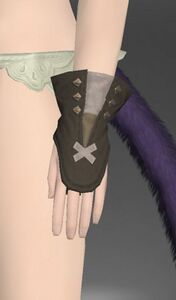 Ramie-halfgloves-healing.jpg